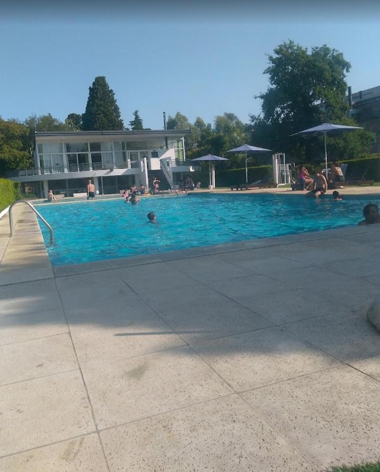 Lindisimo Con Parrilla Y Piscina, En Country Apartamento *