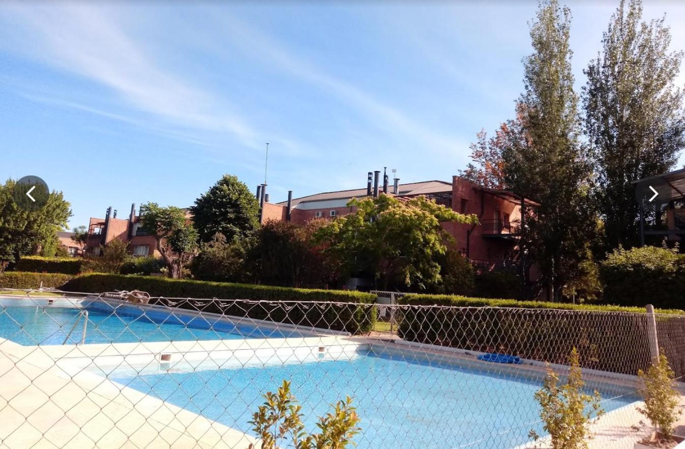 Apartamento Lindisimo Con Parrilla Y Piscina, En Country Pilar (Buenos Aires)